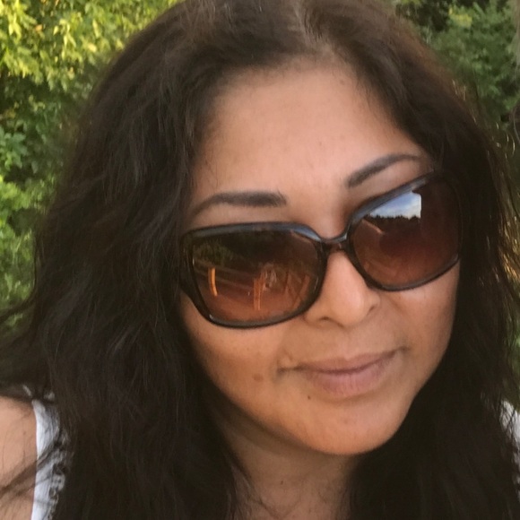 Meet your Posher, Sonia - Picture 4 of 4